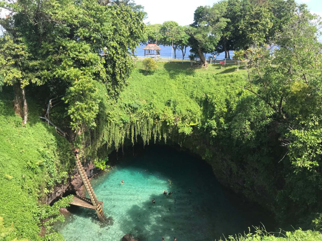 To Sua Ocean Trench